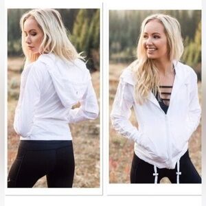 NWT Zyia Women's White Hooded Jacket, Size Large